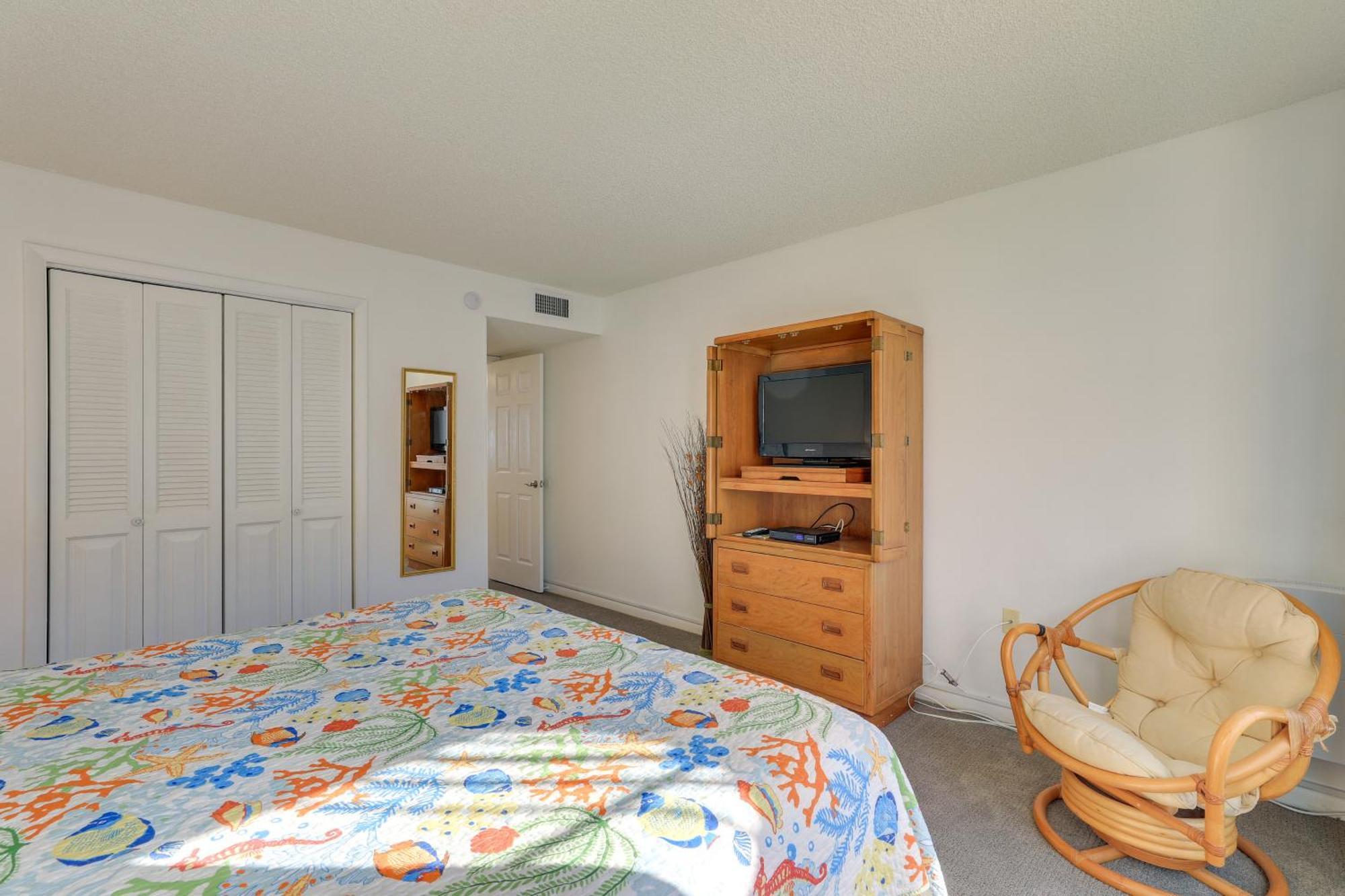 Central Cocoa Beach Condo With View, Steps To Beach! ภายนอก รูปภาพ