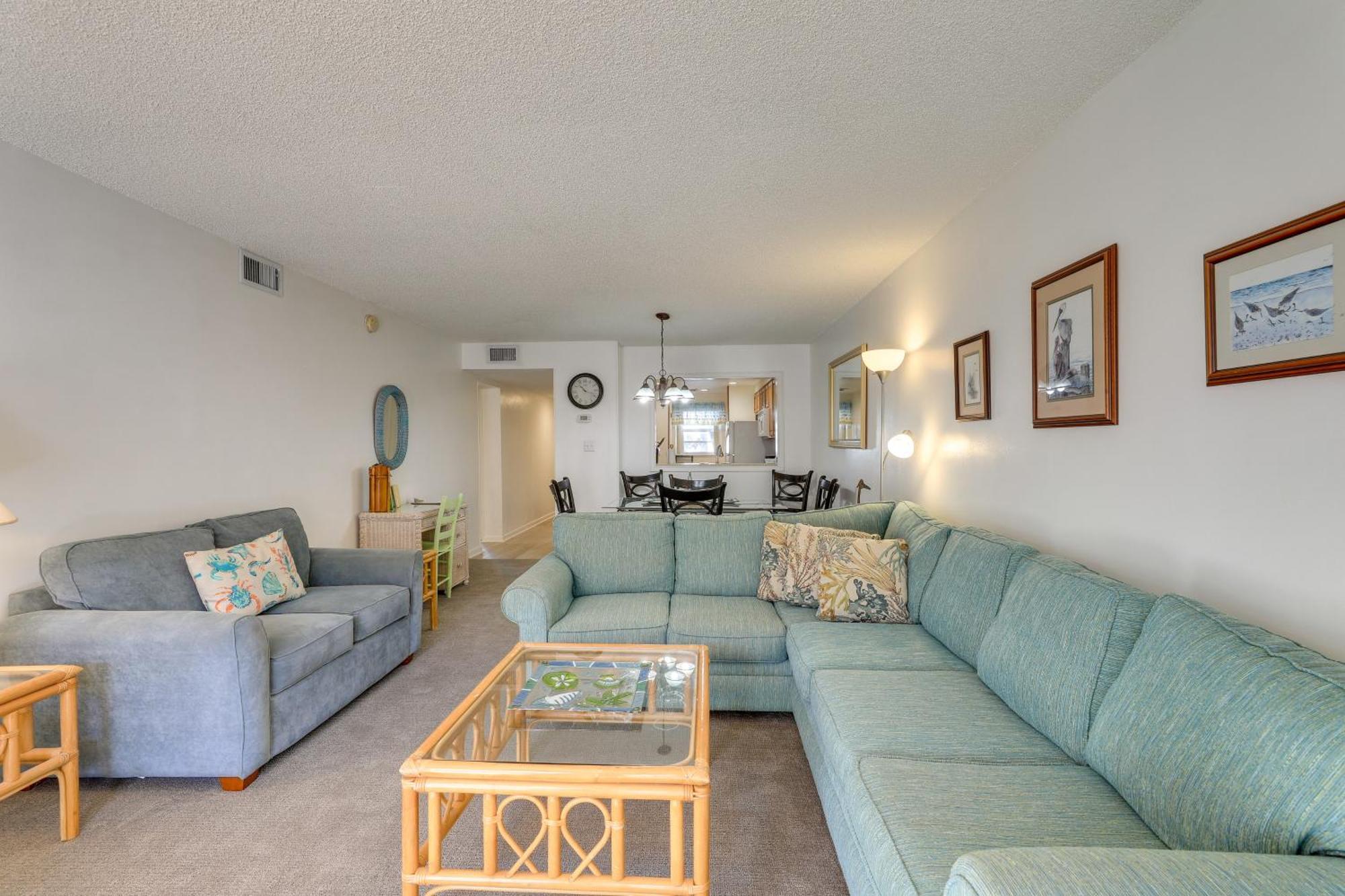 Central Cocoa Beach Condo With View, Steps To Beach! ภายนอก รูปภาพ